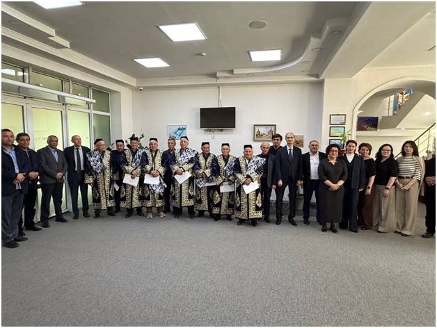 Ko‘p yillik sadoqatingiz va mehnatingiz uchun minnatdorchilik bildiramiz!